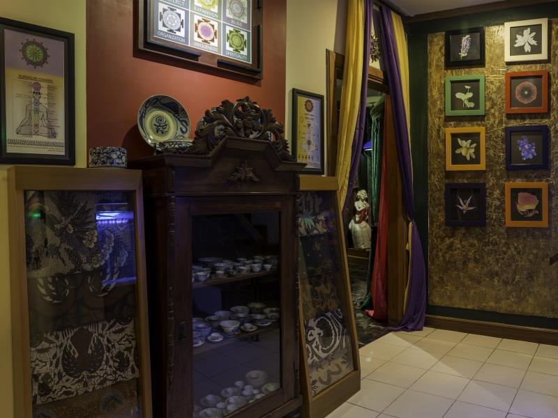 Dhanesvara Holistic Unique Homestay Wonotjolo Exteriör bild