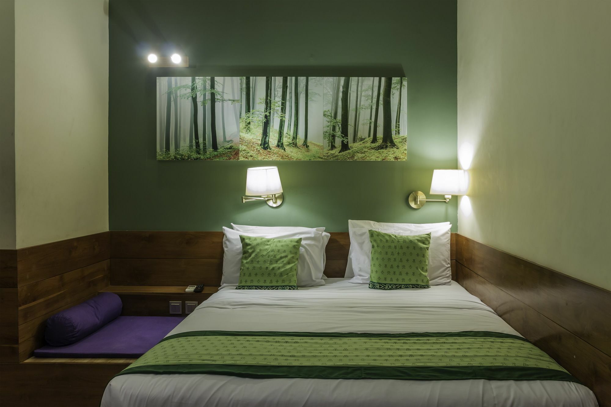 Dhanesvara Holistic Unique Homestay Wonotjolo Exteriör bild