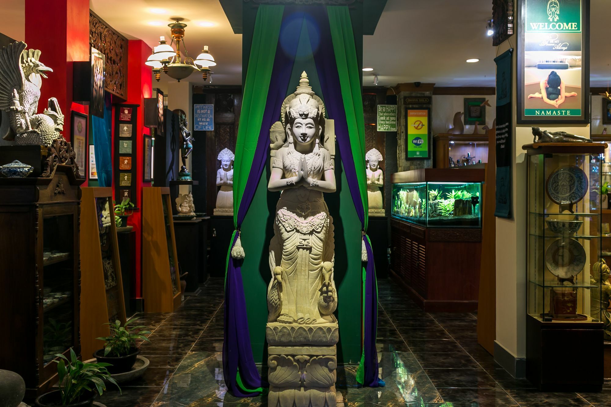 Dhanesvara Holistic Unique Homestay Wonotjolo Exteriör bild