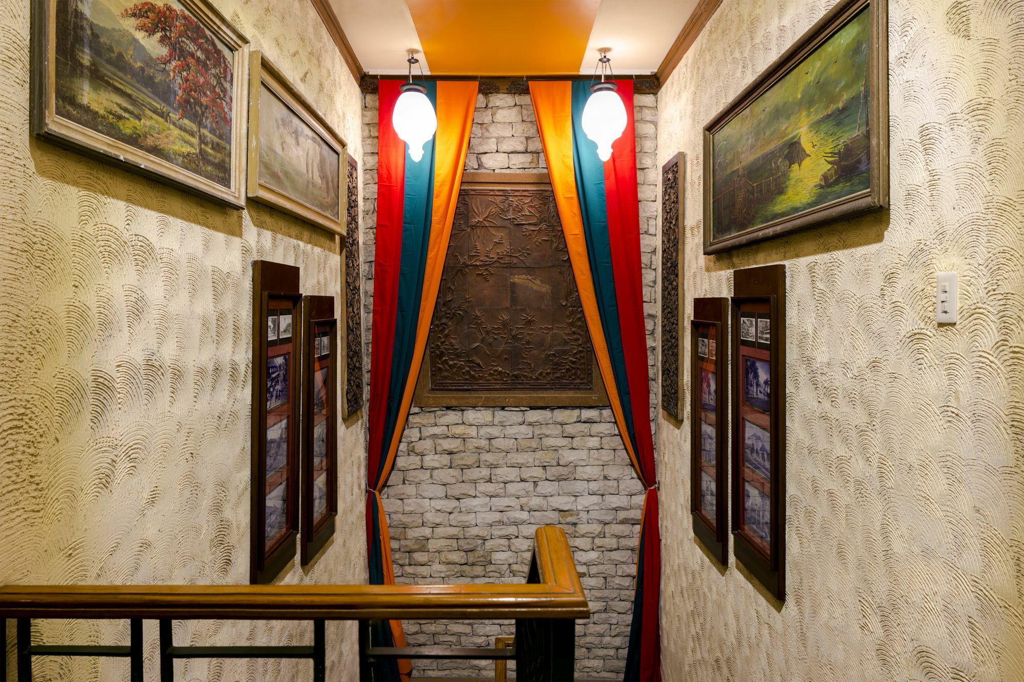 Dhanesvara Holistic Unique Homestay Wonotjolo Exteriör bild